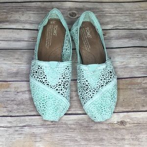 Toms shoes